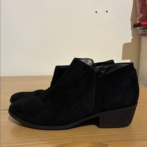 Xappeal Black Suede Ankle Boots - Women’s 10